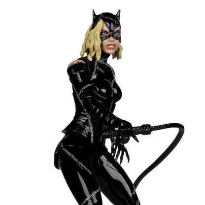 DC Multiverse Deluxe Theatrical Edition Batman Returns Battle Damaged Catwoman