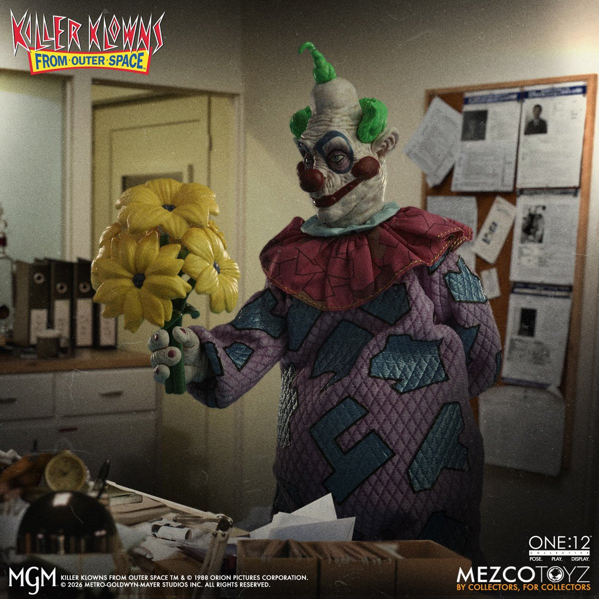 [$116.00] Killer Klowns From Outer Space Jumbo One:12 Collective Action Figure